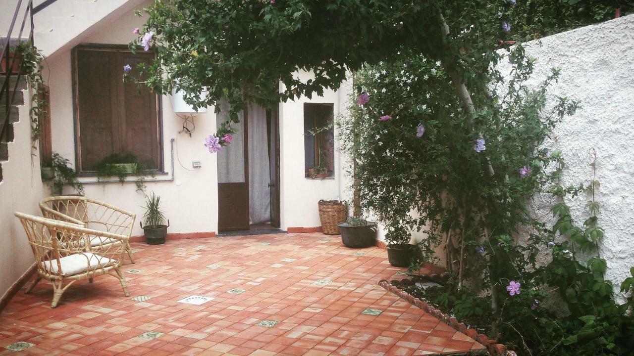 Guest House Le Ginestre Dell'Etna Belpasso Eksteriør bilde